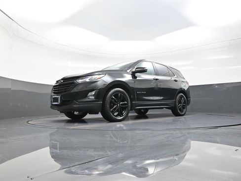 Used 2020 Chevrolet Equinox LT w/ Midnight Edition image 11