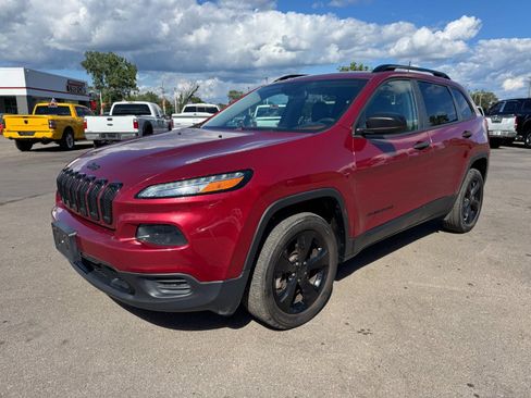 Used 2016 Jeep Cherokee Sport w/ Cold Weather Group AWD/4WD image 1