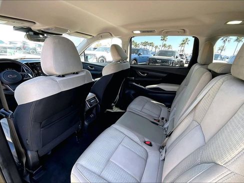 Used 2023 Subaru Ascent Premium w/ Convenience Package AWD/4WD image 16