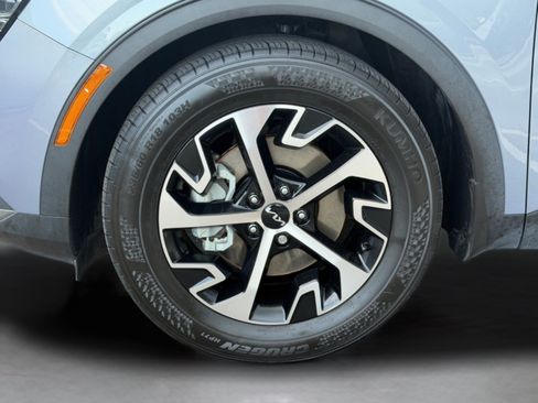 Certified 2025 Kia Sportage EX w/ Premium Package FWD image 48