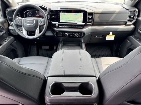 New 2026 GMC Sierra 2500 SLT AWD/4WD image 11