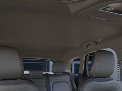 New 2026 Lincoln Corsair Premiere image 21