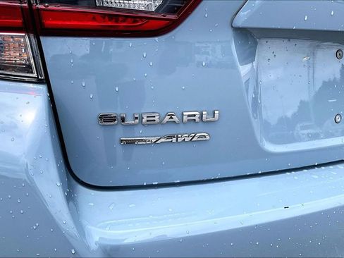 Used 2021 Subaru Crosstrek 2.0i Premium AWD/4WD image 24