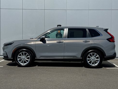 Used 2025 Honda CR-V EX image 2