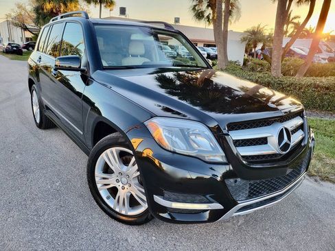 Used 2015 Mercedes-Benz GLK 250 BlueTEC 4MATIC image 4