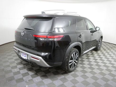 Used 2024 Nissan Pathfinder Platinum w/ Black Appearance Package image 3