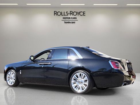 Certified 2021 Rolls-Royce Ghost image 5
