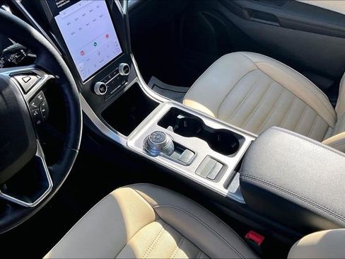 Used 2023 Ford Edge SEL w/ Convenience Package image 18