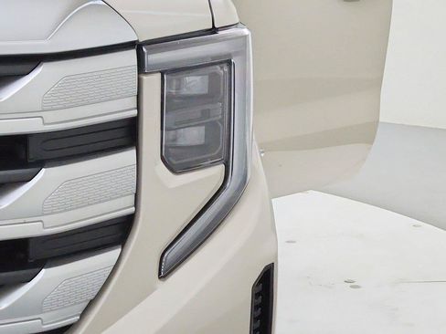 Used 2026 GMC Sierra 1500 SLE w/ Preferred Package AWD/4WD image 40