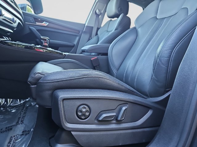 Used 2023 Audi Q5 Prestige w/ Prestige Package AWD/4WD image 32