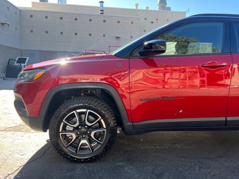 New 2026 Jeep Compass Trailhawk image 9