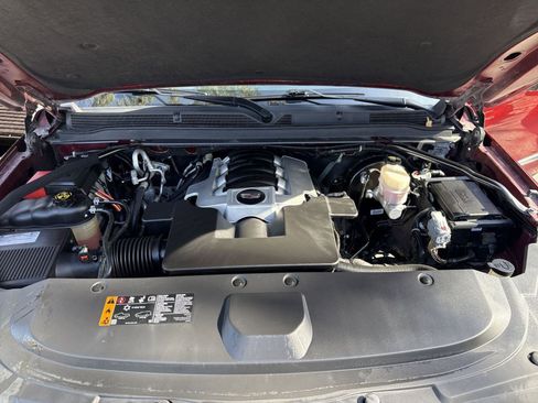 Used 2019 Cadillac Escalade Luxury image 23