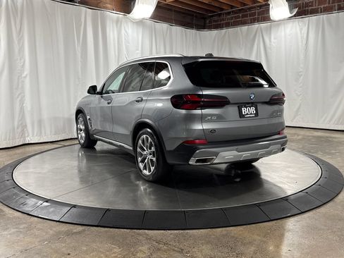 Used 2025 BMW X5 xDrive50e AWD/4WD image 7