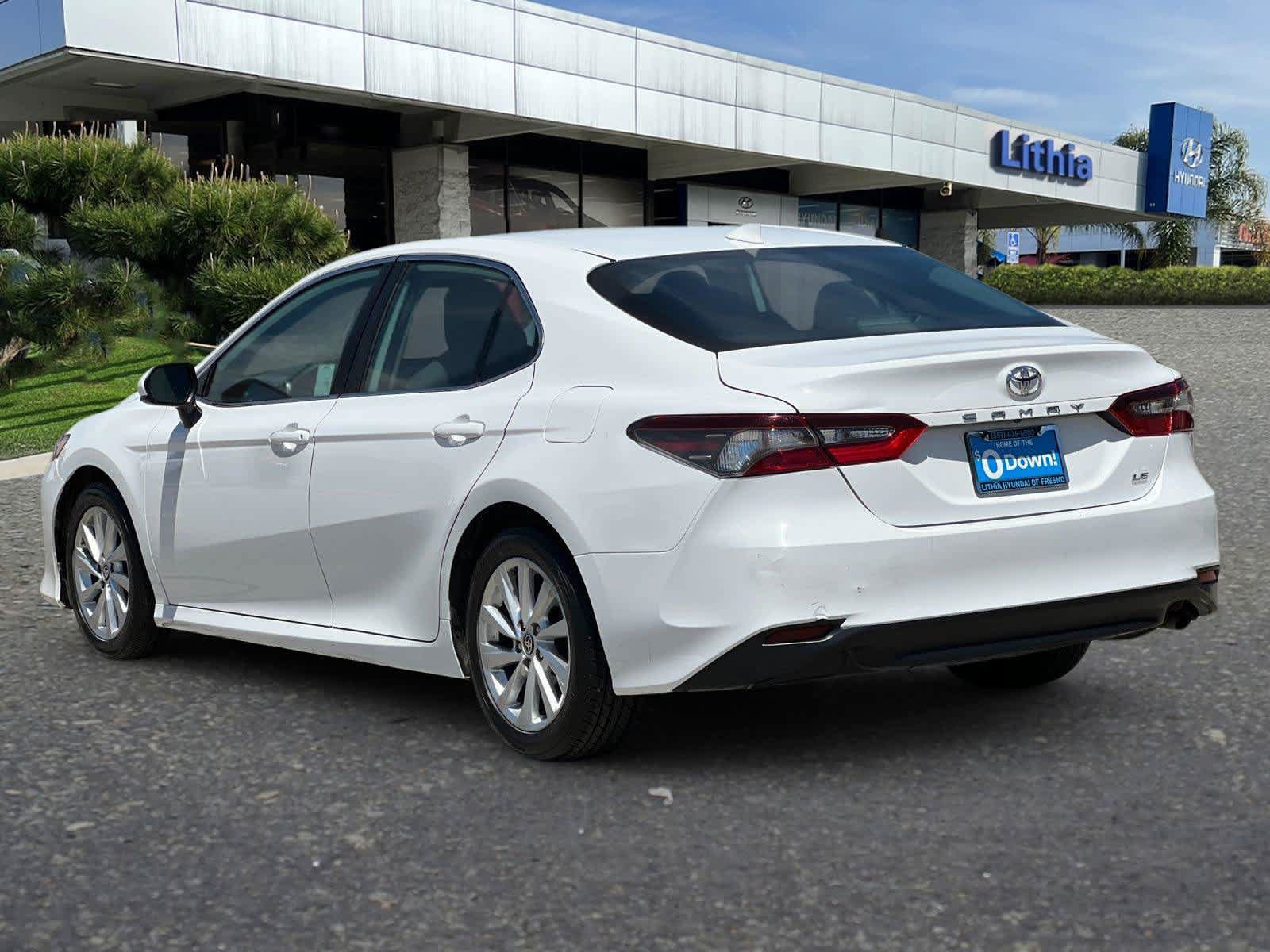 Used 2023 Toyota Camry LE FWD image 7