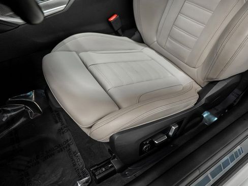 Used 2023 BMW 440i xDrive Coupe w/ Premium Package image 30