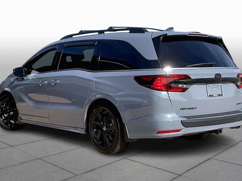 Used 2024 Honda Odyssey Sport image 12