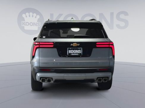 New 2026 Chevrolet Traverse LT w/ Sun and Wheel Package FWD image 10