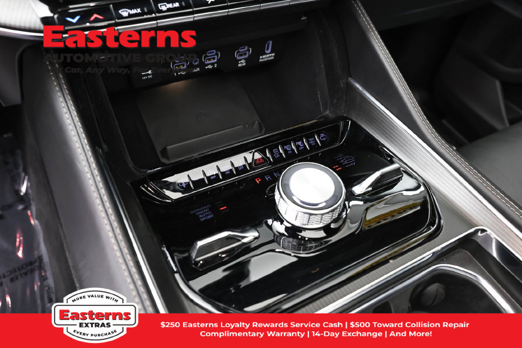 Used 2025 Jeep Grand Wagoneer Series II Obsidian w/ Quick Order Packagew 28T AWD/4WD image 14