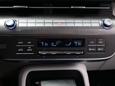 Certified 2026 Hyundai Kona SEL Sport AWD/4WD image 19
