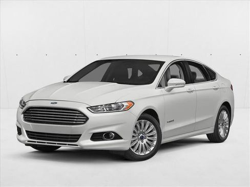 Used 2015 Ford Fusion SE FWD image 1