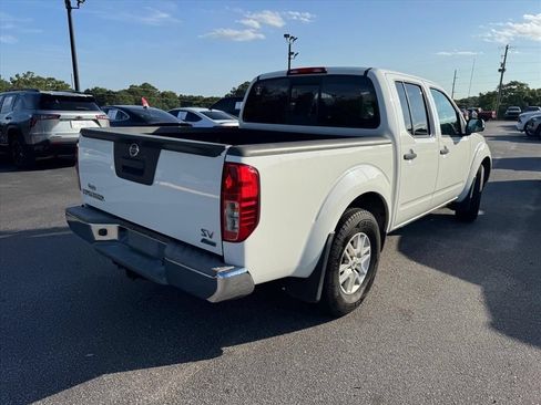 Used 2019 Nissan Frontier SV RWD image 5