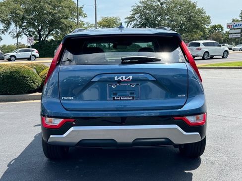 New 2025 Kia Niro EX Touring image 4