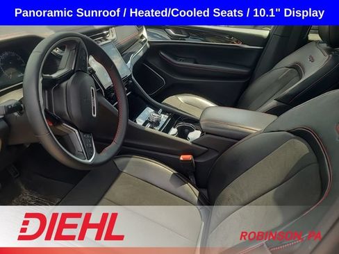 Used 2022 Jeep Grand Cherokee Trailhawk AWD/4WD image 10