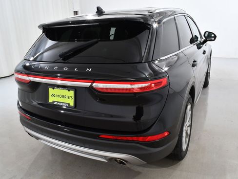 Used 2022 Lincoln Corsair AWD w/ Premium Package image 12