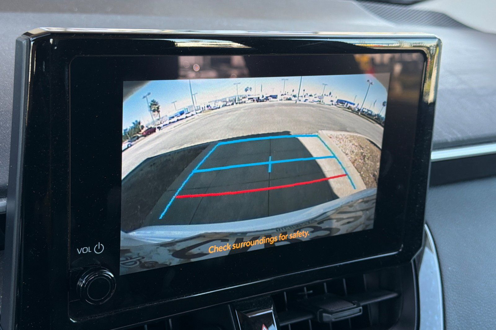 Used 2025 Toyota Corolla LE FWD image 23