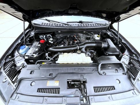 Used 2025 Lincoln Navigator Reserve AWD/4WD image 31