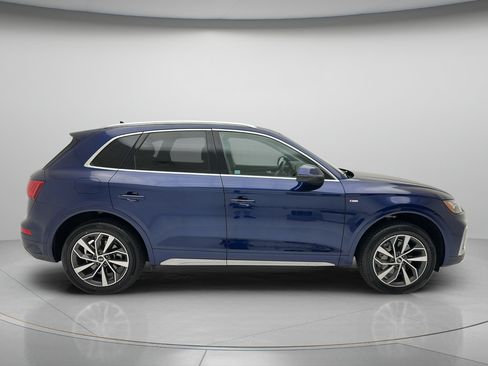 Used 2023 Audi Q5 2.0T Premium w/ Convenience Package AWD/4WD image 6