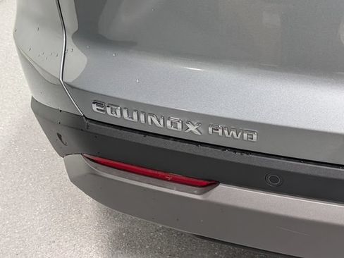 New 2026 Chevrolet Equinox LT AWD/4WD image 5