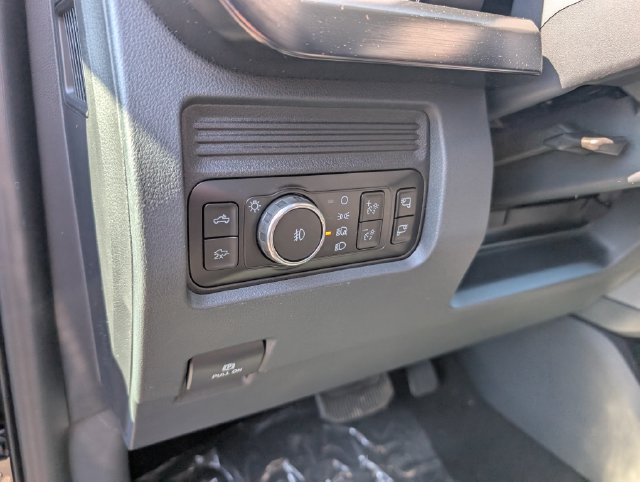 New 2027 Ford F350 Lariat w/ Black Appearance Package AWD/4WD image 14