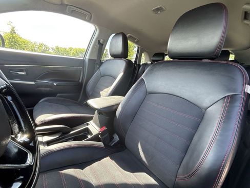 Used 2024 Mitsubishi Outlander Sport SE AWD/4WD image 13