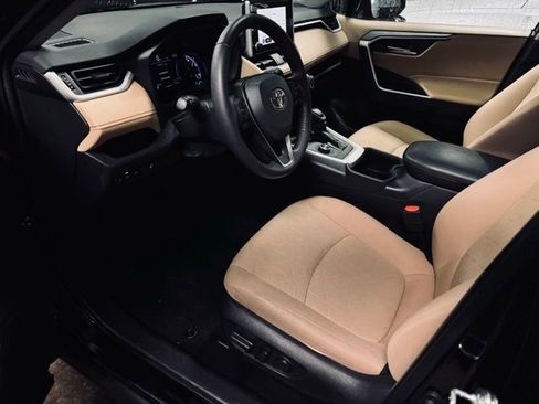 Used 2024 Toyota RAV4 XLE w/ Weather Package image 17