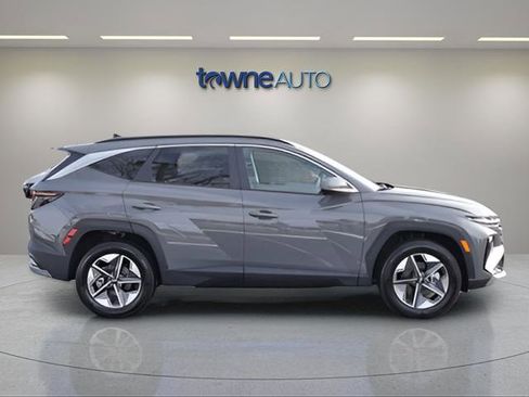 Used 2025 Hyundai Tucson SEL AWD/4WD image 6