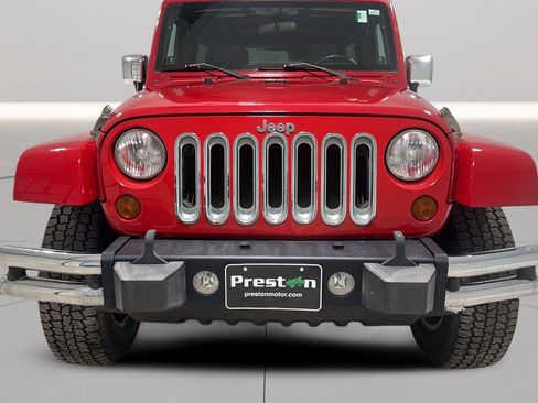 Used 2010 Jeep Wrangler Unlimited Sahara w/ Mopar Chrome Edition Group AWD/4WD image 32
