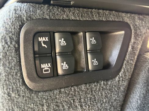 Used 2021 BMW X7 M50i AWD/4WD image 39