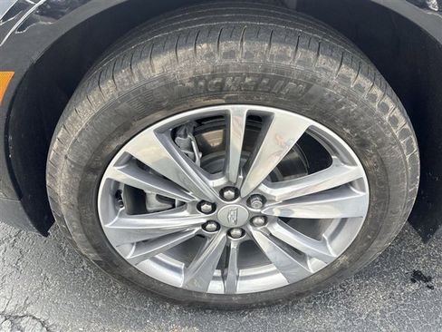 Certified 2024 Cadillac XT5 Premium Luxury w/ LPO, Floor Liner Package AWD/4WD image 34
