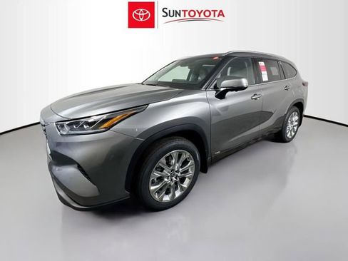 New 2026 Toyota Highlander Limited image 7