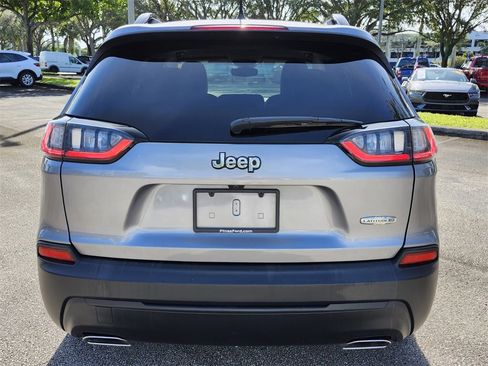 Used 2022 Jeep Cherokee Latitude Lux image 9