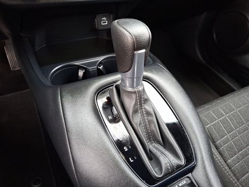 Certified 2023 Honda HR-V LX image 22