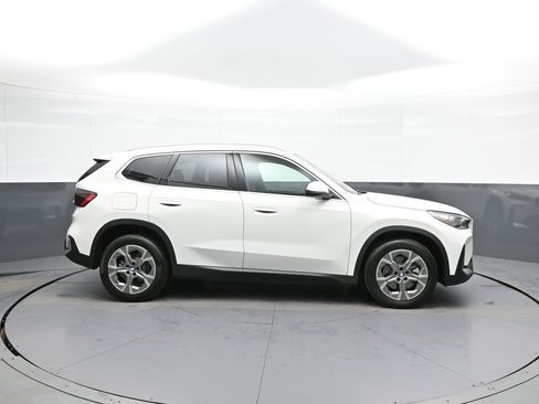 Used 2023 BMW X1 xDrive28i w/ Convenience Package AWD/4WD image 5