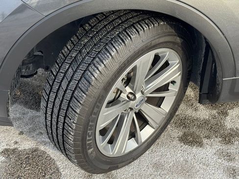 Used 2019 Ford Explorer Limited w/ Ford Safe & Smart Package image 46