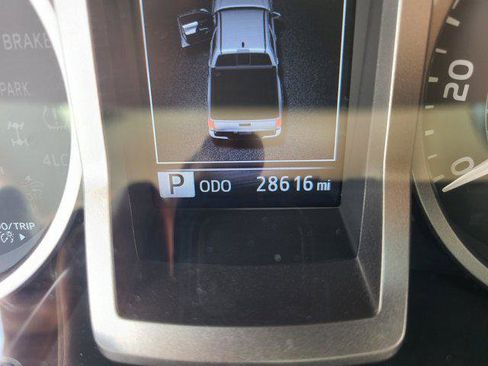 Certified 2021 Toyota Tacoma SR5 image 26