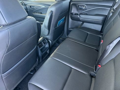 Used 2023 Honda Ridgeline RTL-E image 13