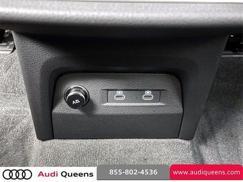 Used 2024 Audi Q8 e-tron Premium Plus image 15