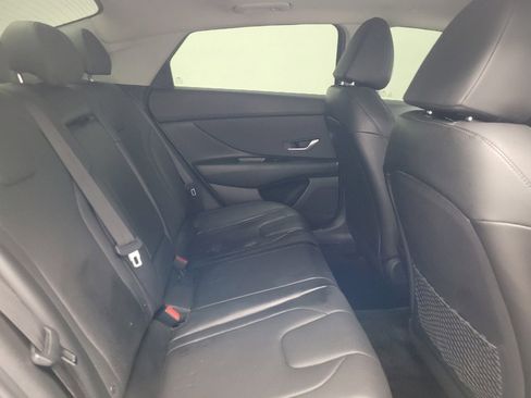 Used 2023 Hyundai Elantra Limited image 19