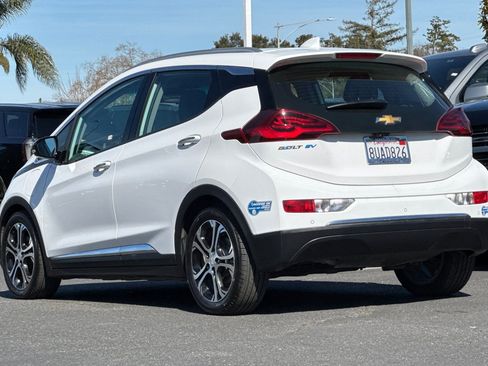 Used 2020 Chevrolet Bolt Premier w/ Infotainment Package image 7