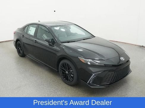 New 2026 Toyota Camry SE FWD image 13